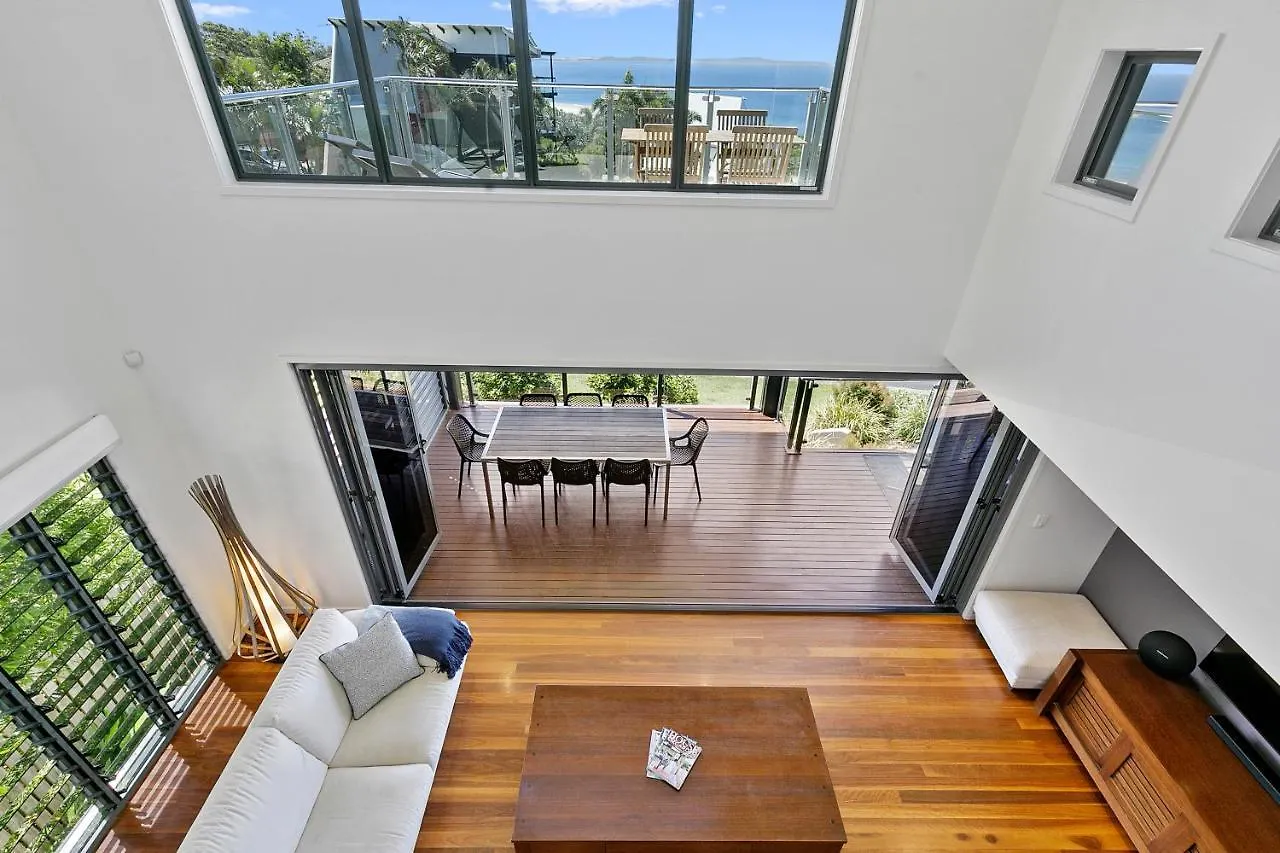 Warragi 1 Villa Point Lookout